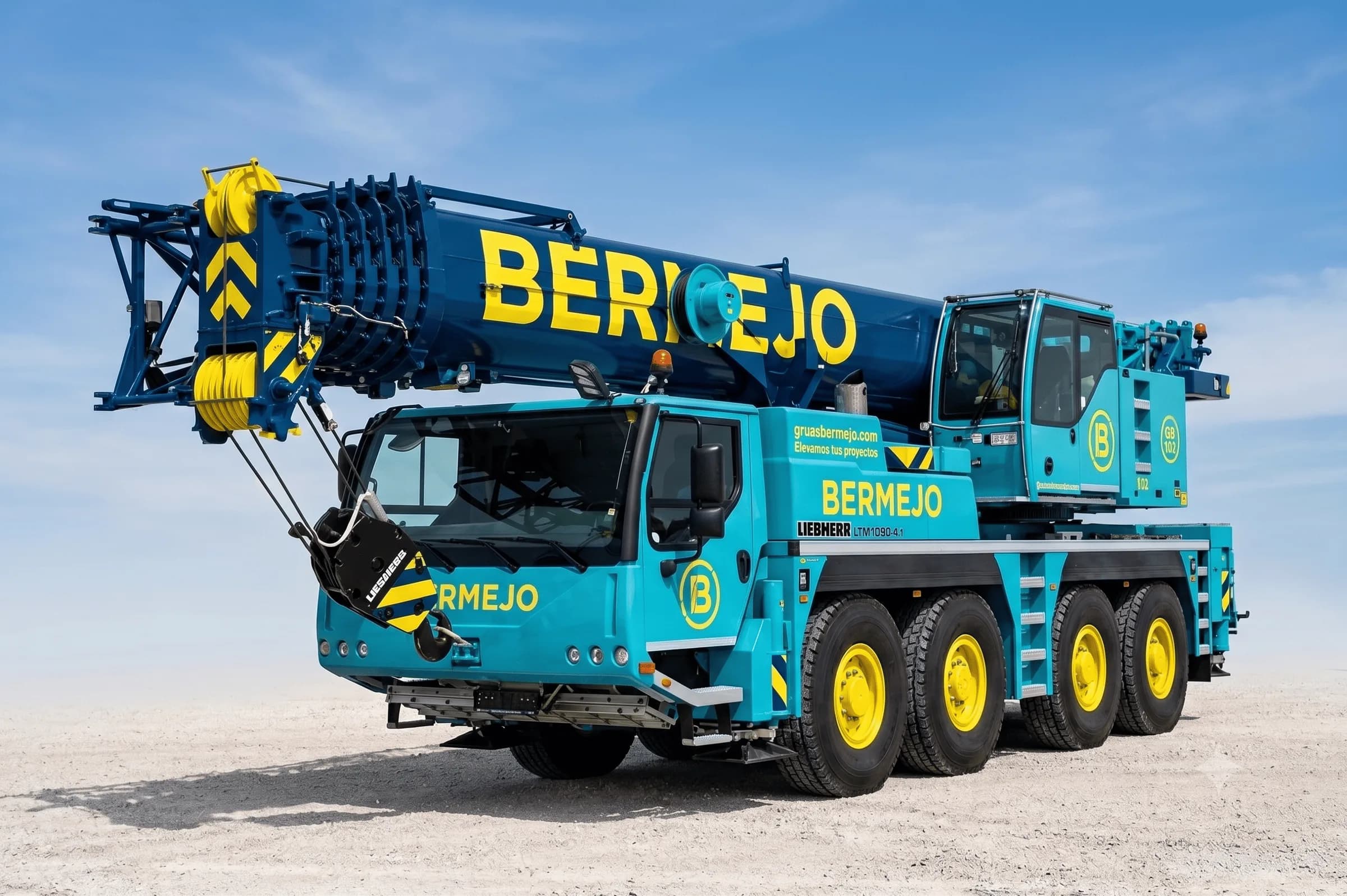 LIEBHERR LTM 1090-4.1 · telescópica de 90 t de Grúas Bermejo