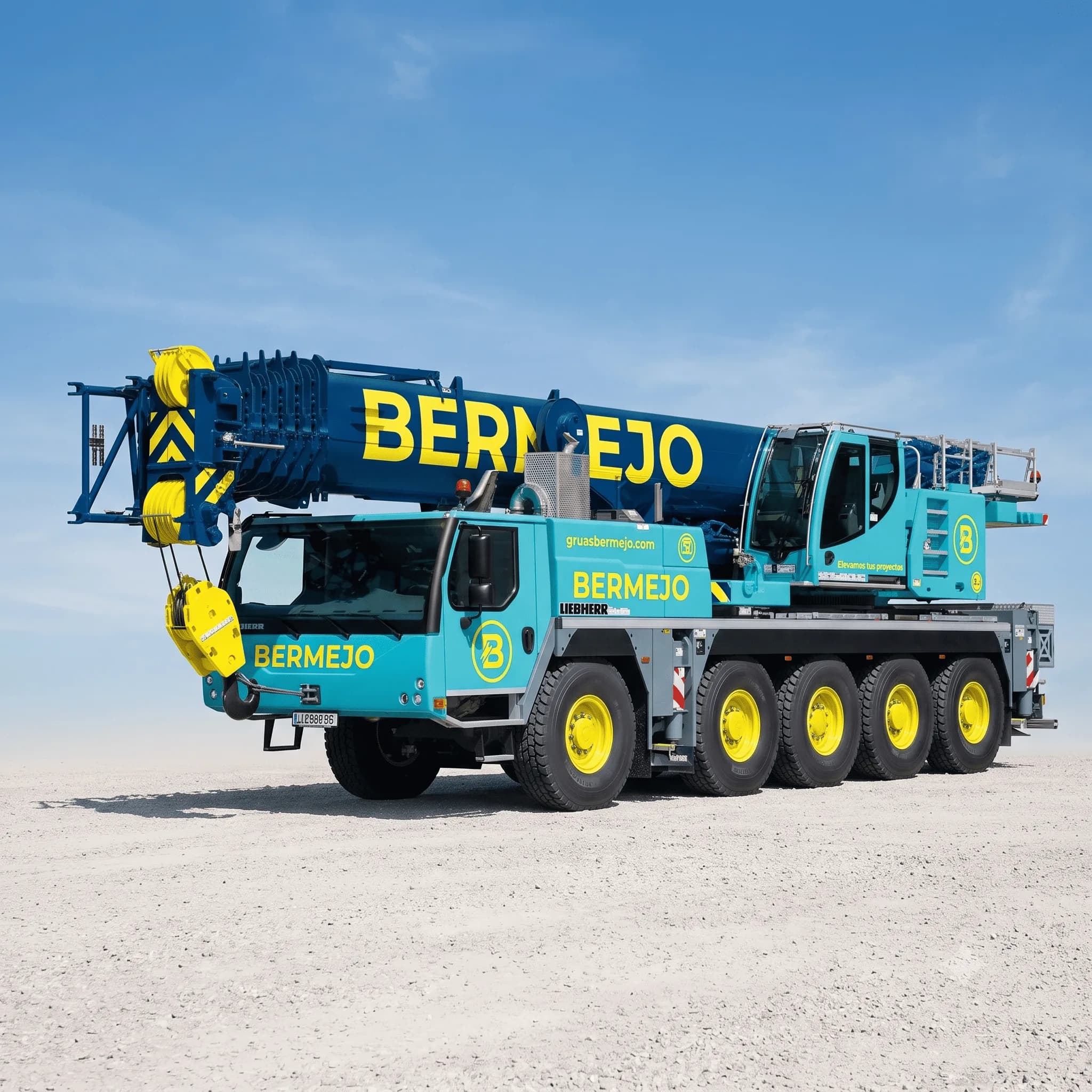 LIEBHERR LTM 1095-5.1 · telescópica de 95 t de Grúas Bermejo